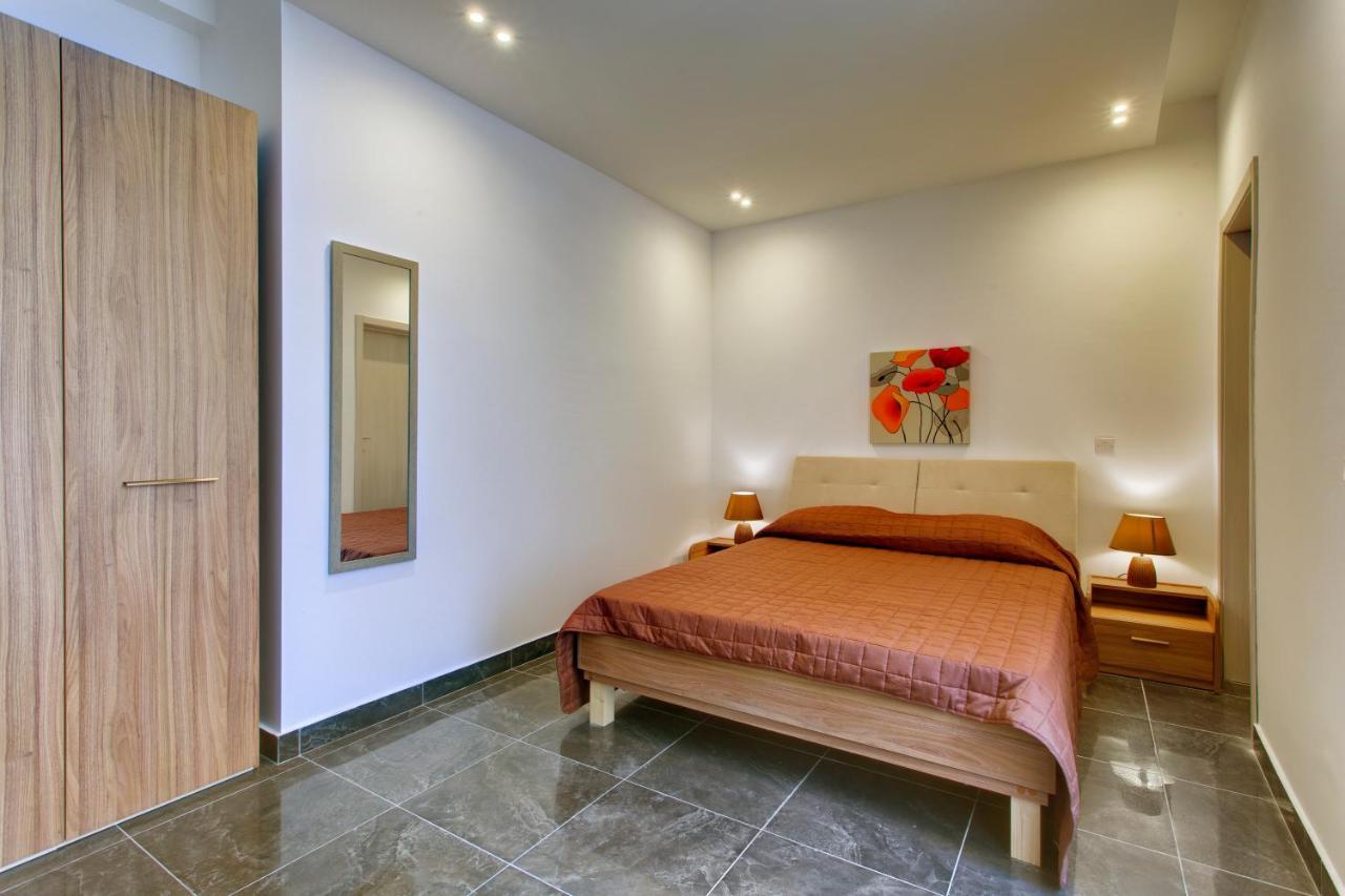 Chalet Apartments Слима Екстериор снимка